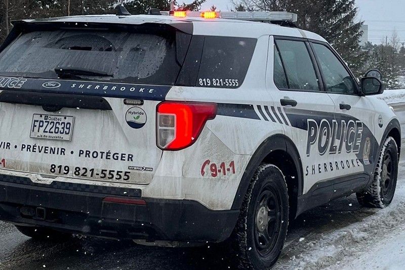 Grave accident de la route à Sherbrooke : un conducteur dans un état critique